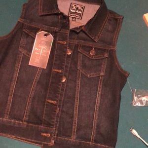 Girls vest size small jean jacket new